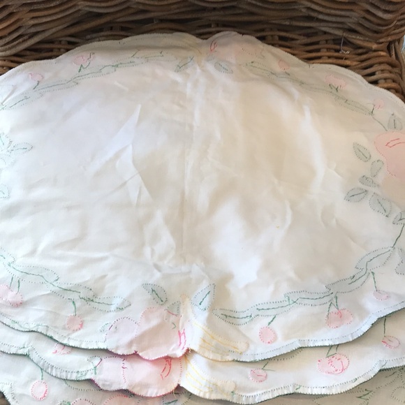 🦄 Vintage Linen Placemats Set of 4 - with coasters & Napkins 🦩 - Picture 12 of 13